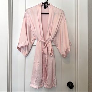 Victoria’s Secret Pink Silk Robe Like New